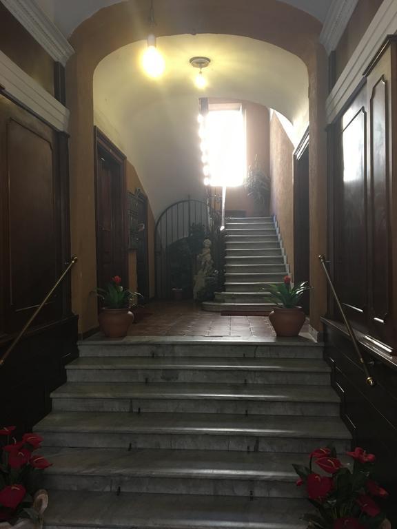Delightful Apartment 100 Meters From The Colosseum 외부 사진